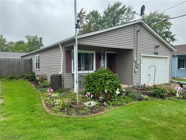 514 Carson Avenue , Grand River, OH 44045