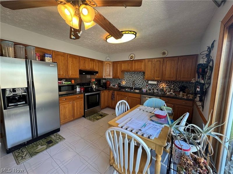 514 Carson Avenue, Grand River, OH 44045 Photo 5