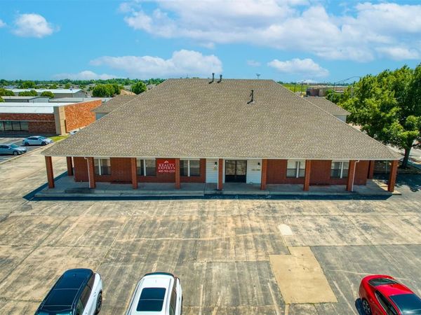 504 Tower Drive, Moore, OK 73160