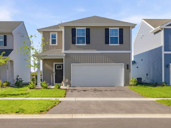 1479 Grand Tetons Drive , Pingree Grove, IL 60140