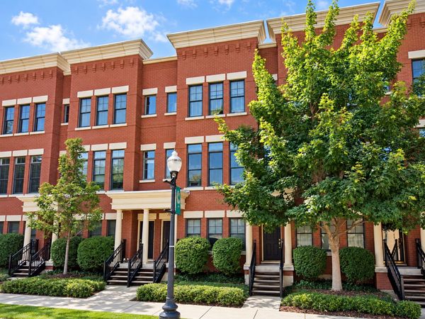 209 Prairie Street , Unit 209, Elgin, IL 60120