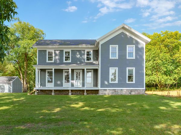 135 Golf View Drive, Plainwell, MI 49080