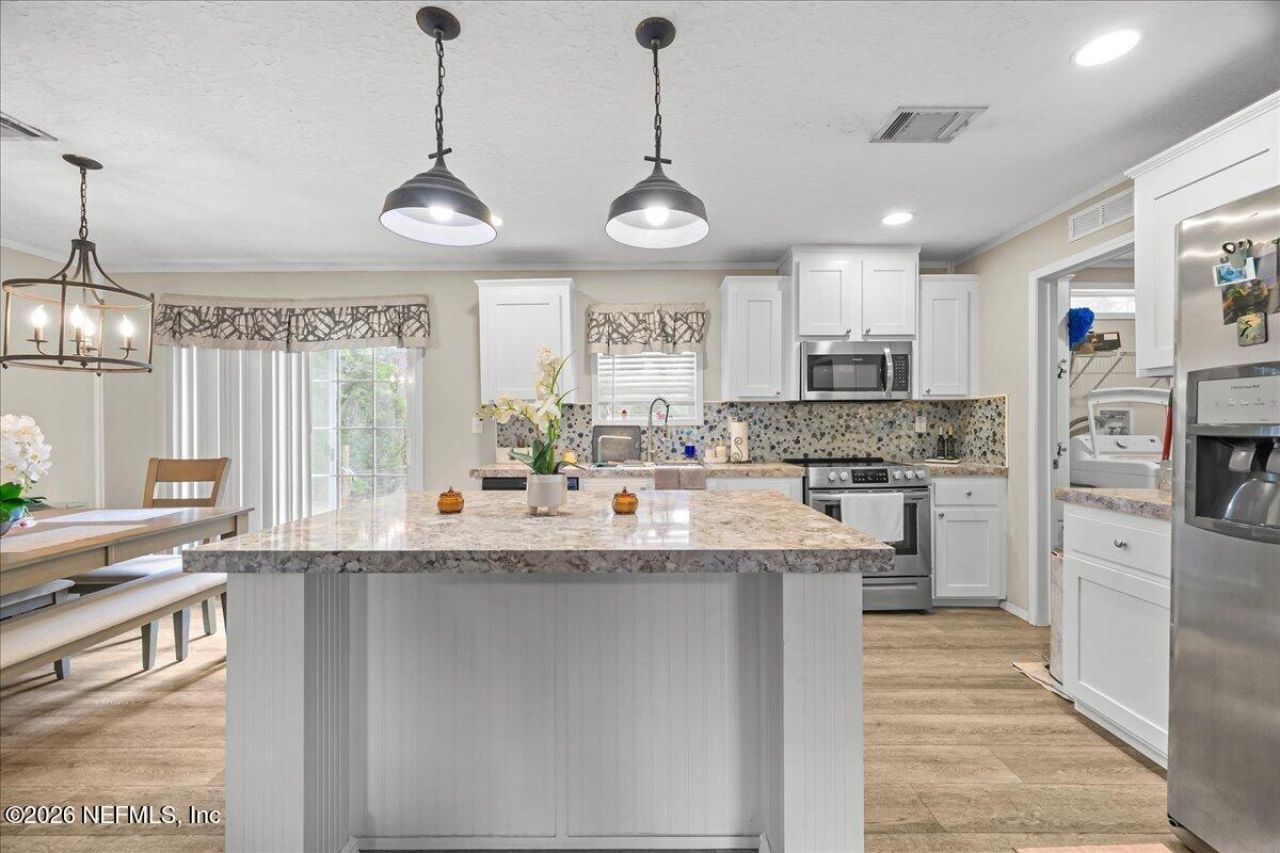 676 S County Road 315, Interlachen, FL 32148 Photo