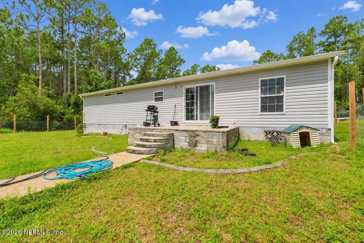 676 S County Road 315, Interlachen, FL 32148 Photo
