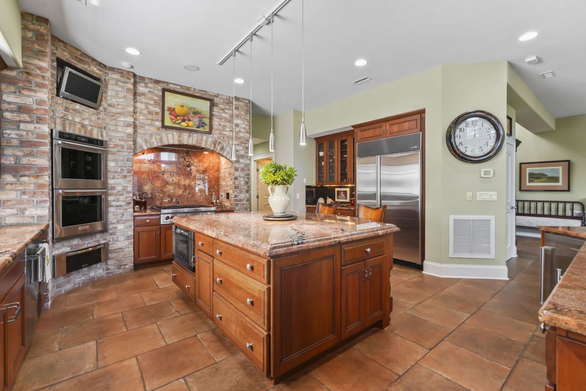 921 Morrall Dr. Photo 10