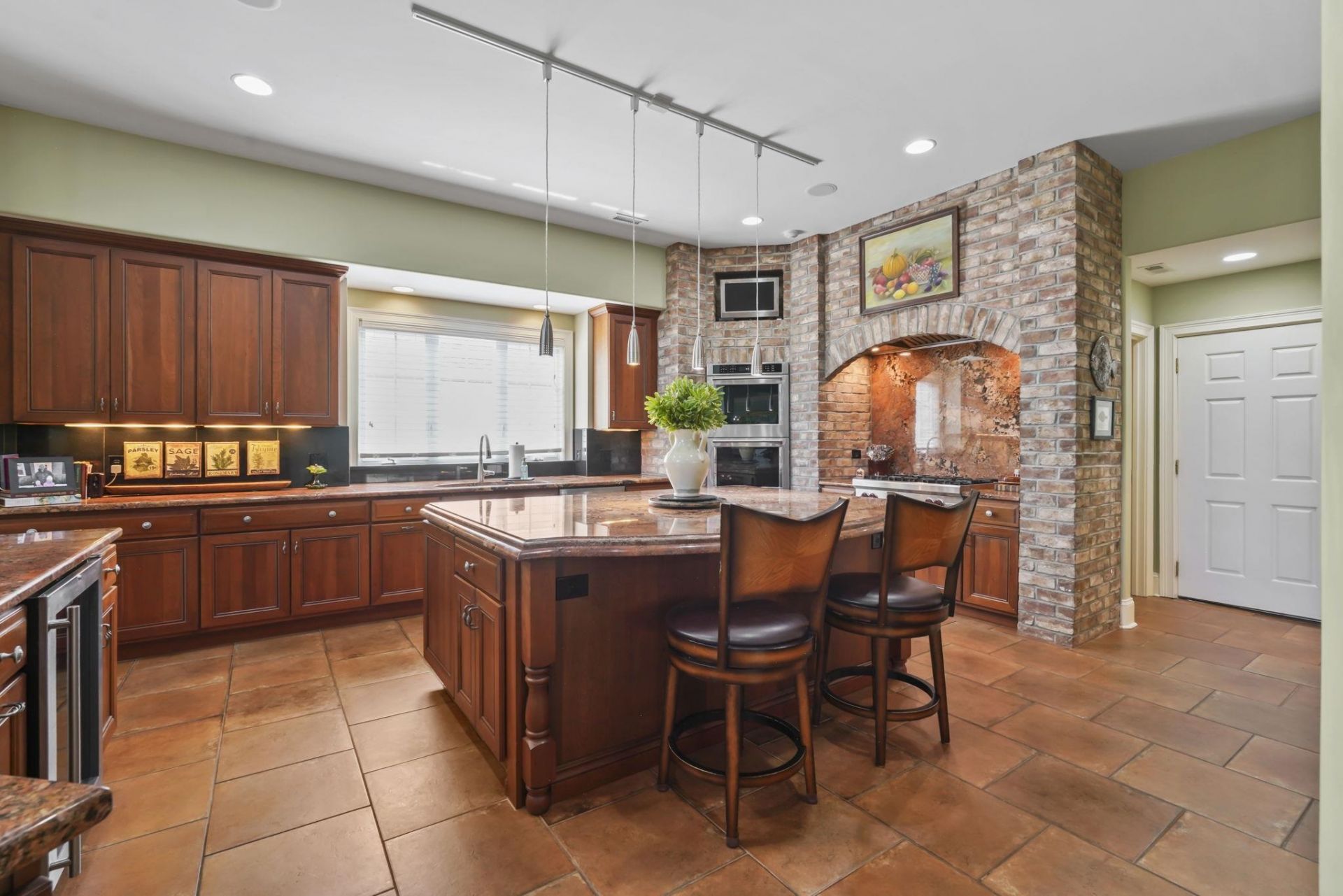 921 Morrall Dr. Photo 14