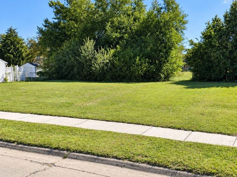 1996 Heritage, Sandusky, OH 44870 Photo 3