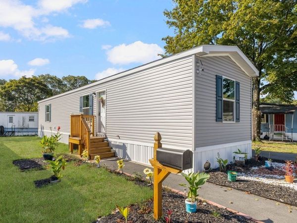 460 Collins, Unit 25, Attleboro, MA 02703