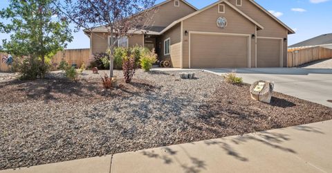 135 Cambridge Drive, Dayton, NV 89403 Photo