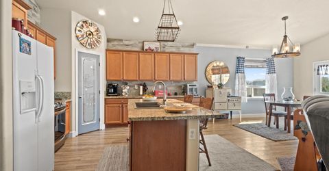 135 Cambridge Drive, Dayton, NV 89403 Photo