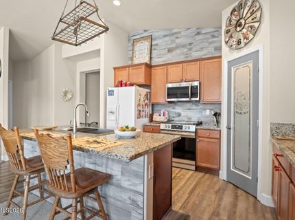 135 Cambridge Drive, Dayton, NV 89403 Photo