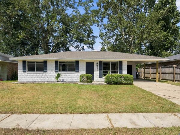 6271 San Juan Dr, Baton Rouge, LA 70811