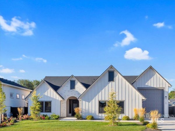 7168 E Chicken Hawk Loop, Nampa, ID 83686