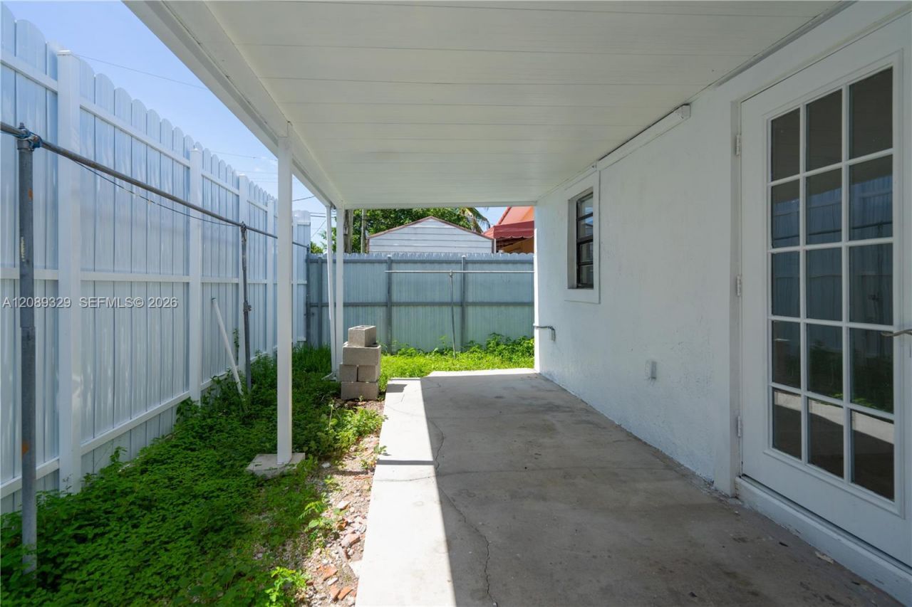27 SW 55th Ave Rd , Unit S, Miami, FL 33134 Photo