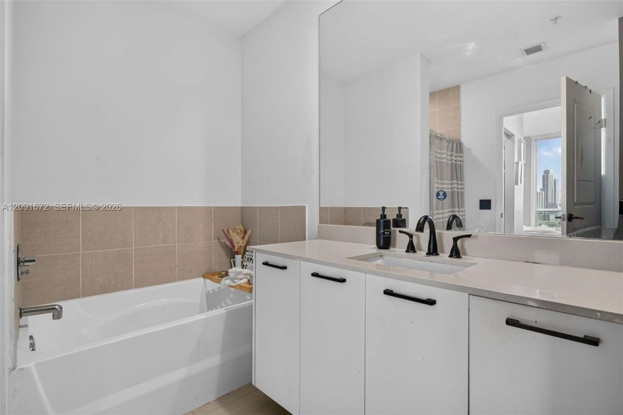 333 NE 24 St, Unit PH12, Miami, FL 33137 Photo