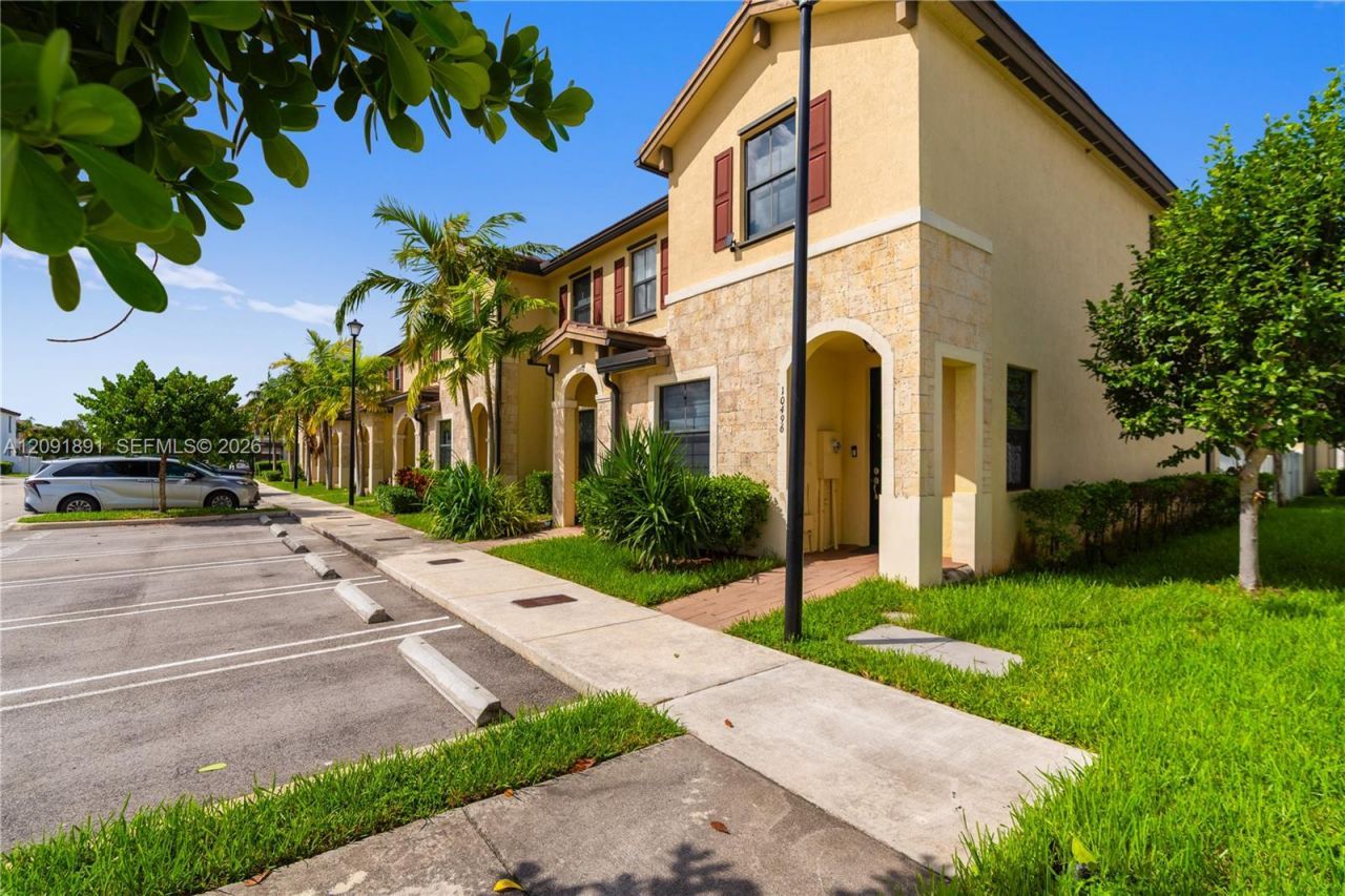 10496 W 33rd Ln, Hialeah, FL 33018 Photo