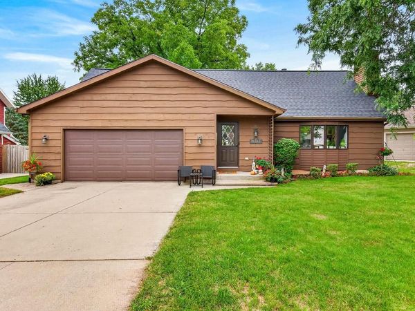 3412 N MARIAH LANE, Appleton, WI 54911