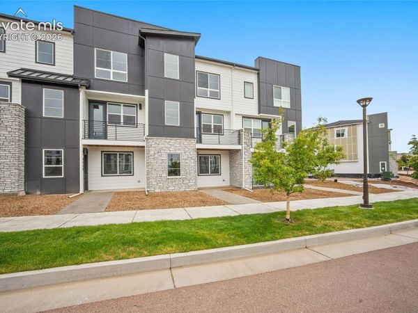 2260 Peridot Loop Heights, Colorado Springs, CO 80908