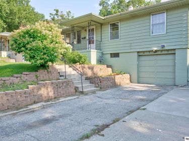 6759 Lafayette Avenue, Omaha, NE 68132