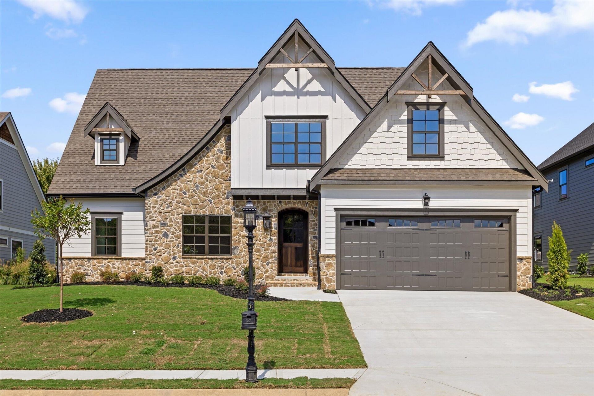 7827 Vervena Drive, Unit 4, Ooltewah, TN 37363 Main Photo