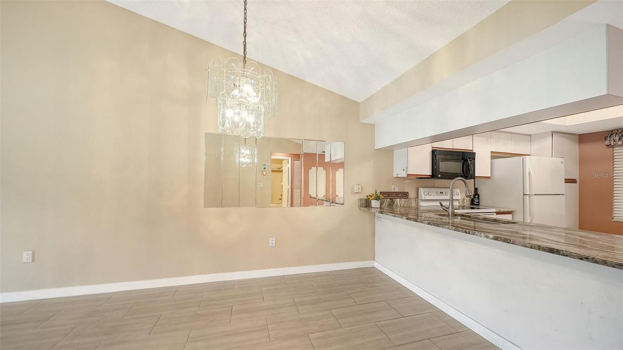 7652 Eagle Creek Drive, Unit 7598, Sarasota, FL 34243 Photo