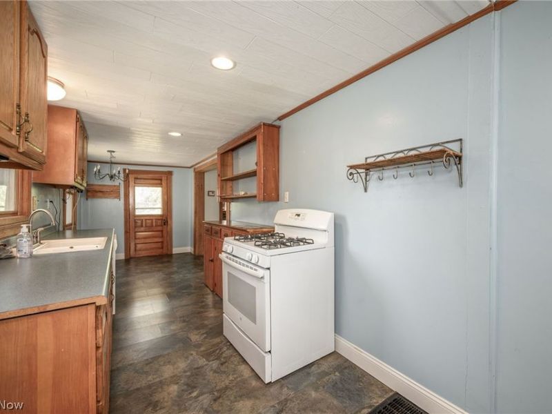 1477 Mogadore Road, Kent, OH 44240 Photo 9