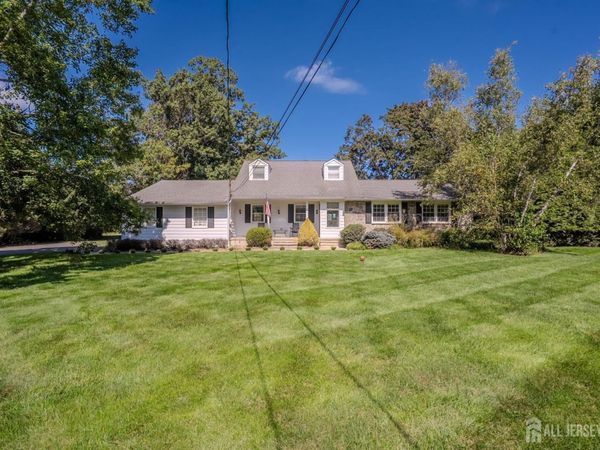 51 Orchardside Drive, Cranbury, NJ 08512