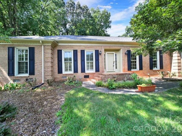2913 Hinsdale Street , Charlotte, NC 28210