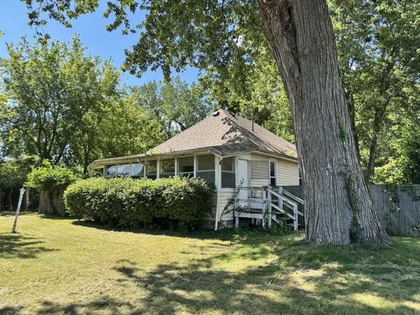 4479 Sycamore Road, Newport, MI 48166