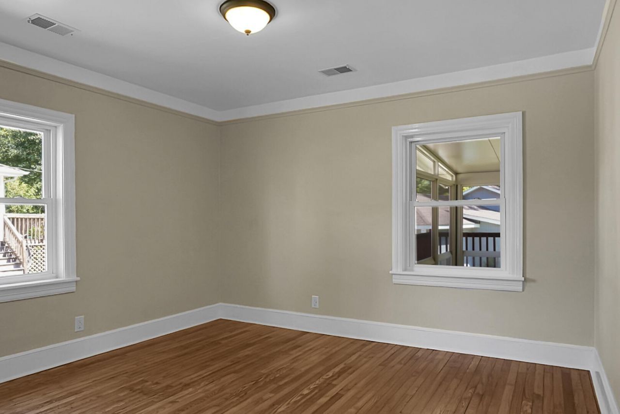 1007 Holcombe Road Photo 18