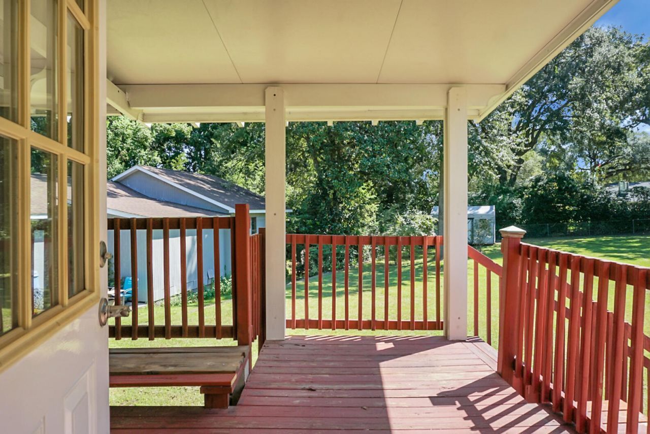 1007 Holcombe Road Photo 25