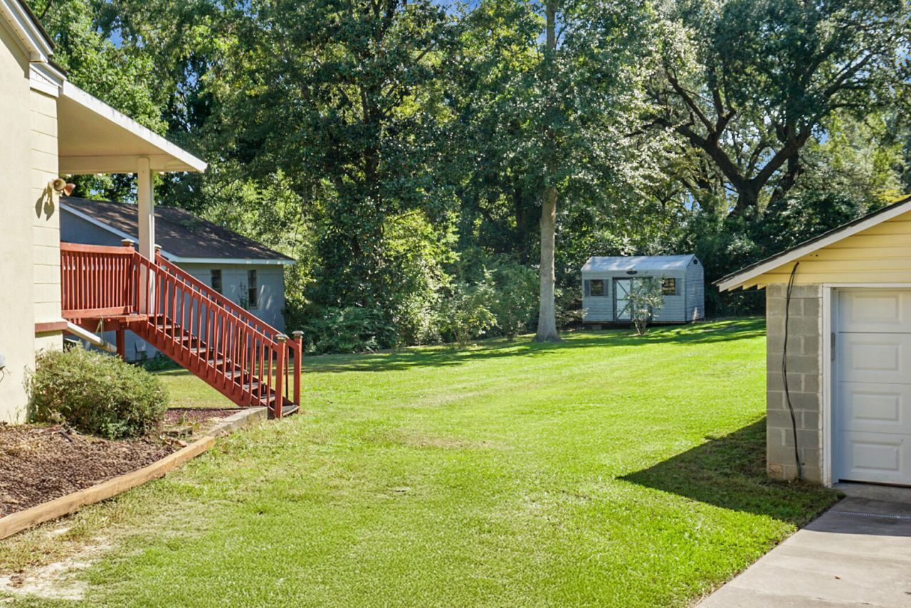 1007 Holcombe Road Photo 27