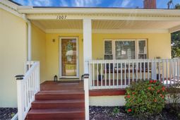 1007 Holcombe Road photo 4