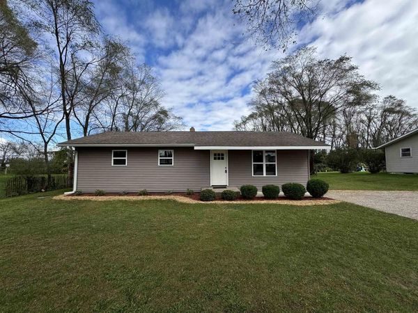 N3080 LAWSON DRIVE, Waupaca, WI 54981