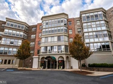 19350 MAGNOLIA GROVE SQUARE, Unit 201, LEESBURG, VA 20176