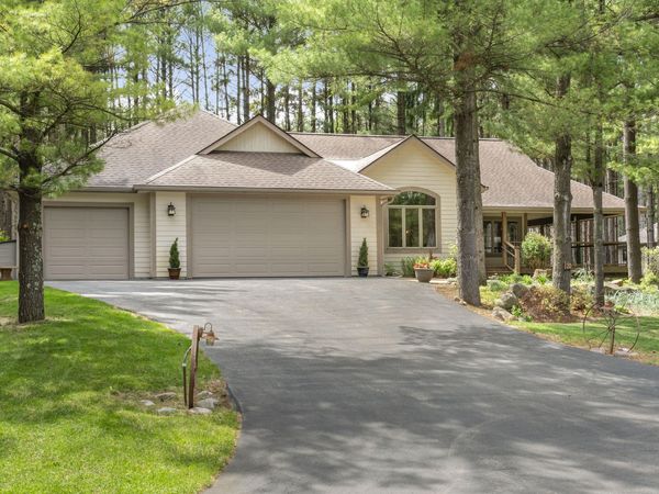 7855 Indian Lore Rd, Unit 20, Farmington, WI 53090