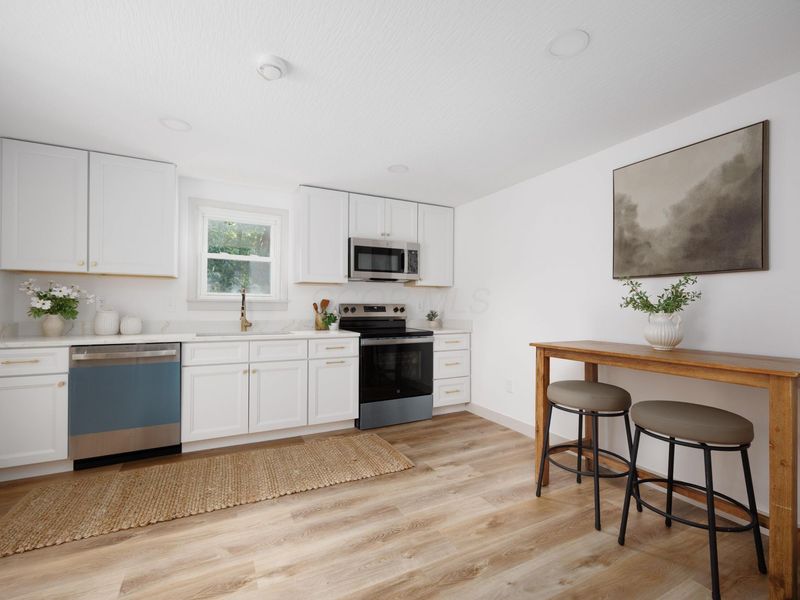 156 E Center Street , London, OH 43140 Photo 13