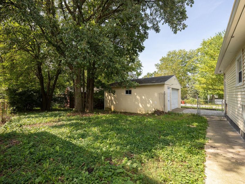 156 E Center Street , London, OH 43140 Photo 37
