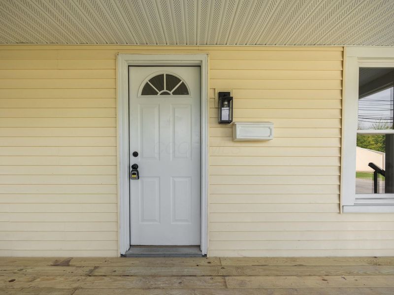 156 E Center Street , London, OH 43140 Photo 6