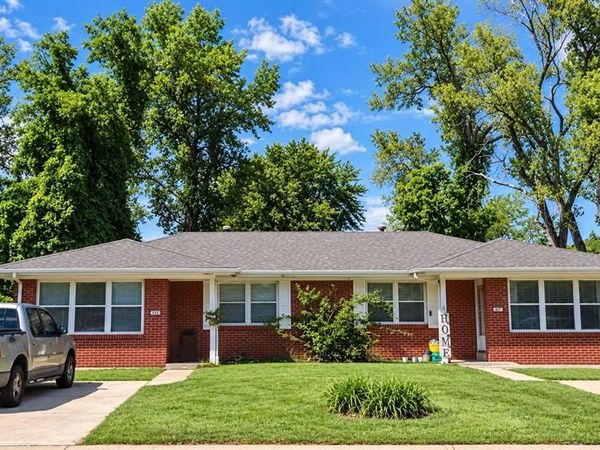 833-883 Cole Boulevard , St Charles, MO 63301