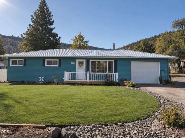 1302 SW Crestview Road, Prineville, OR 97754