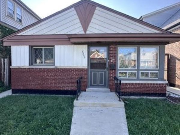 6848 S Keeler Avenue , Chicago, IL 60629