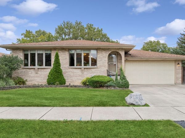 11239 S Avon Avenue , Alsip, IL 60803