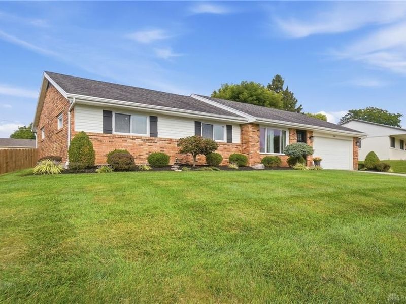 1151 Wollenhaupt Drive, Vandalia, OH 45377 Photo 2