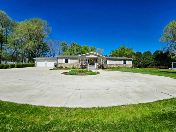 324 W 7th Street, Litchfield, MN 55355