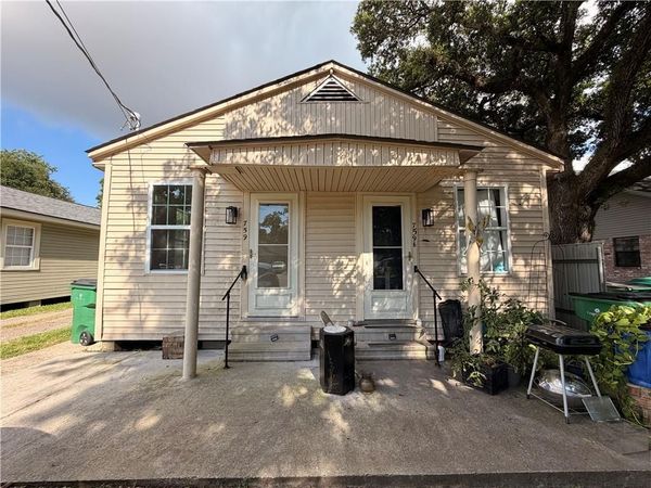 759 OAK Avenue , Bridge City, LA 70094