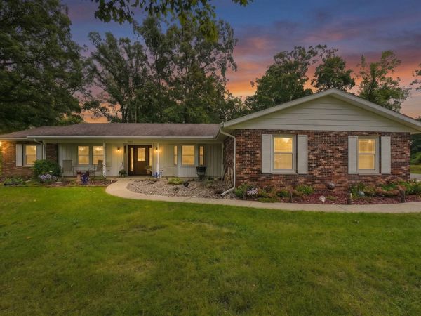 2878 E Hickory Lane, Columbia City, IN 46725