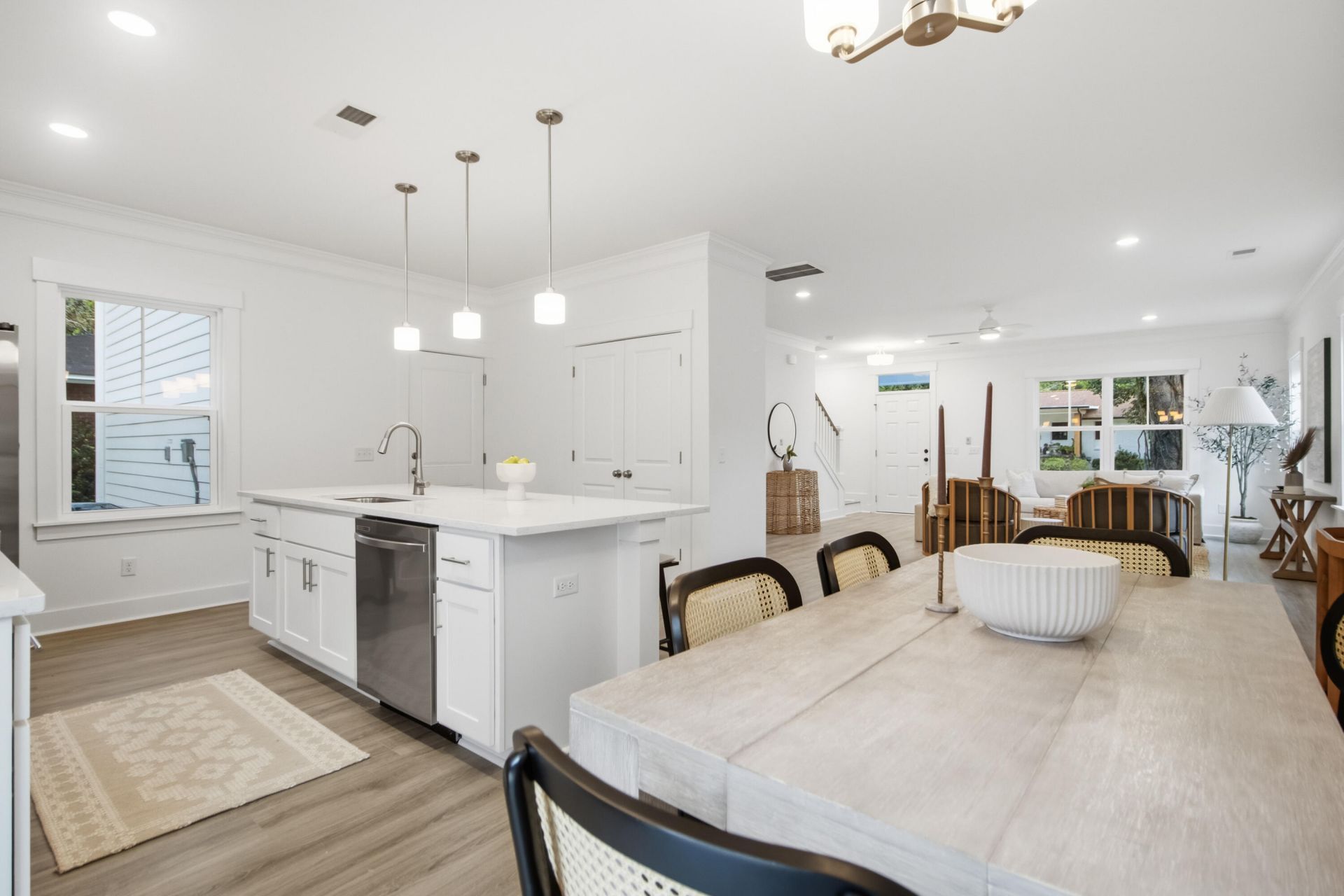 1413 Iroquois Street Photo 17