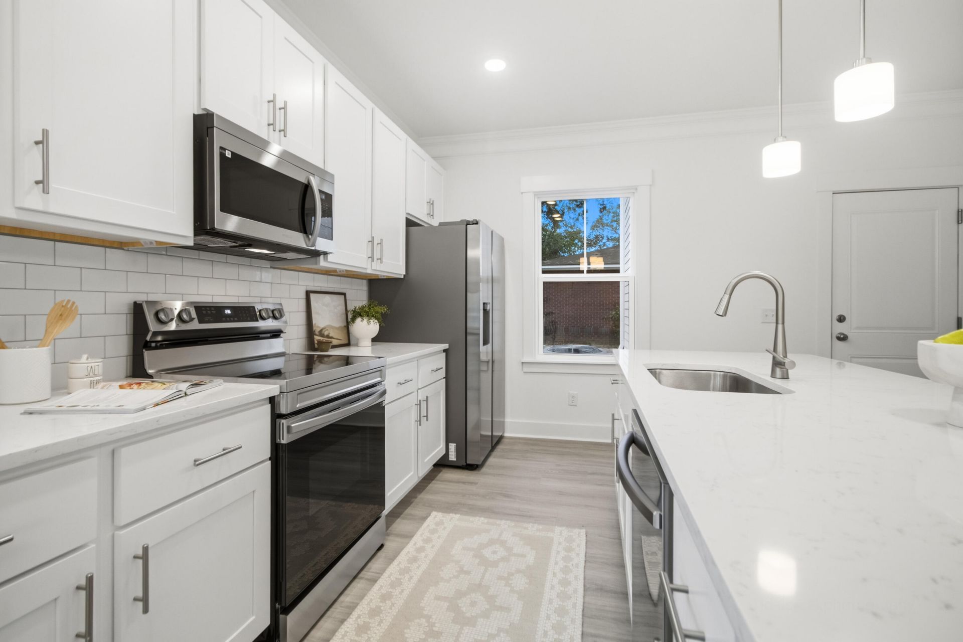 1413 Iroquois Street Photo 18