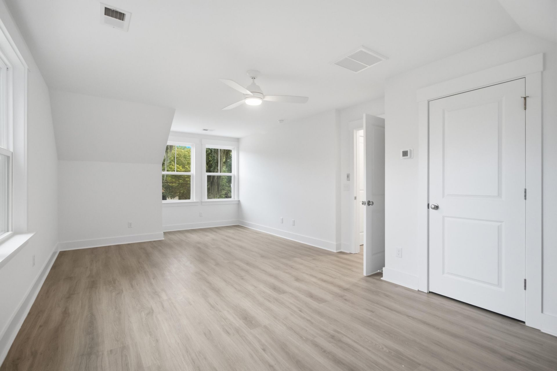 1413 Iroquois Street Photo 32